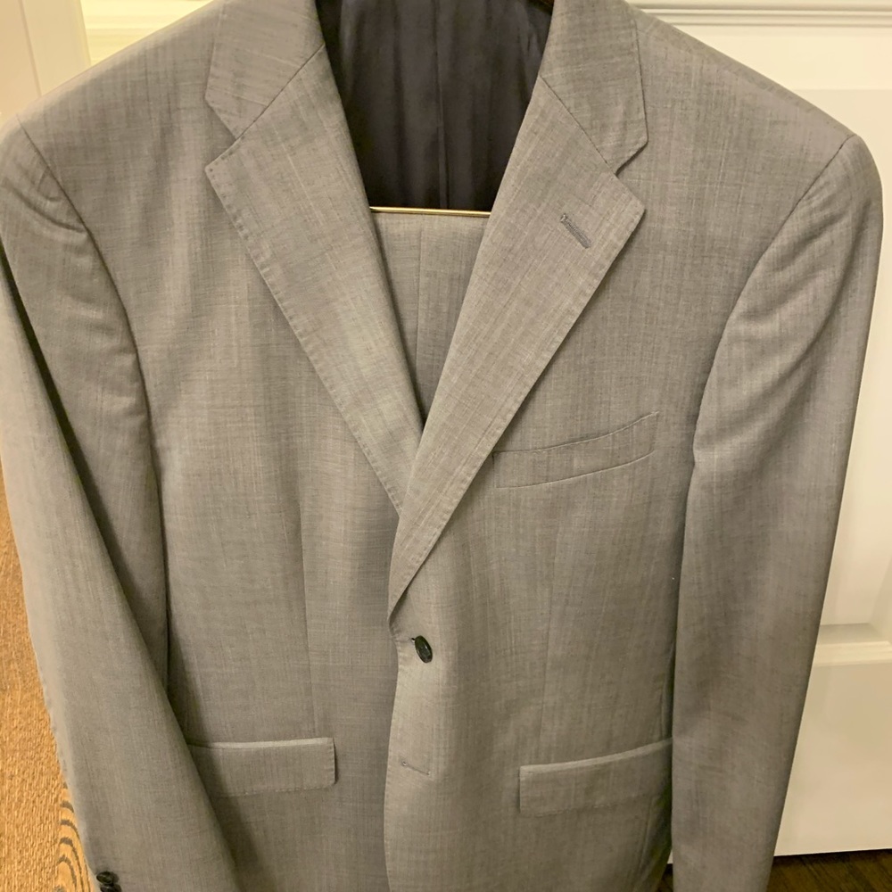 Men’s light gray suit